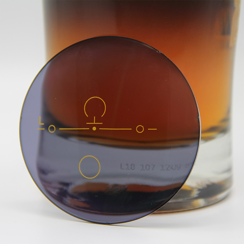 1,56 fotokróm progresszív lencse HMCSHMC