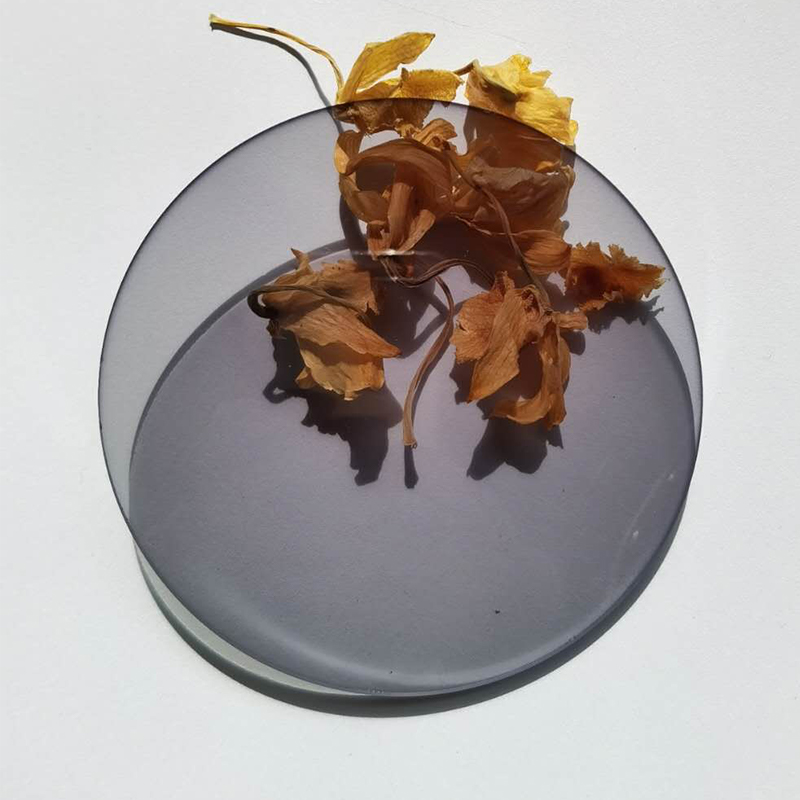 1.67 fotokróm lencse SHMC