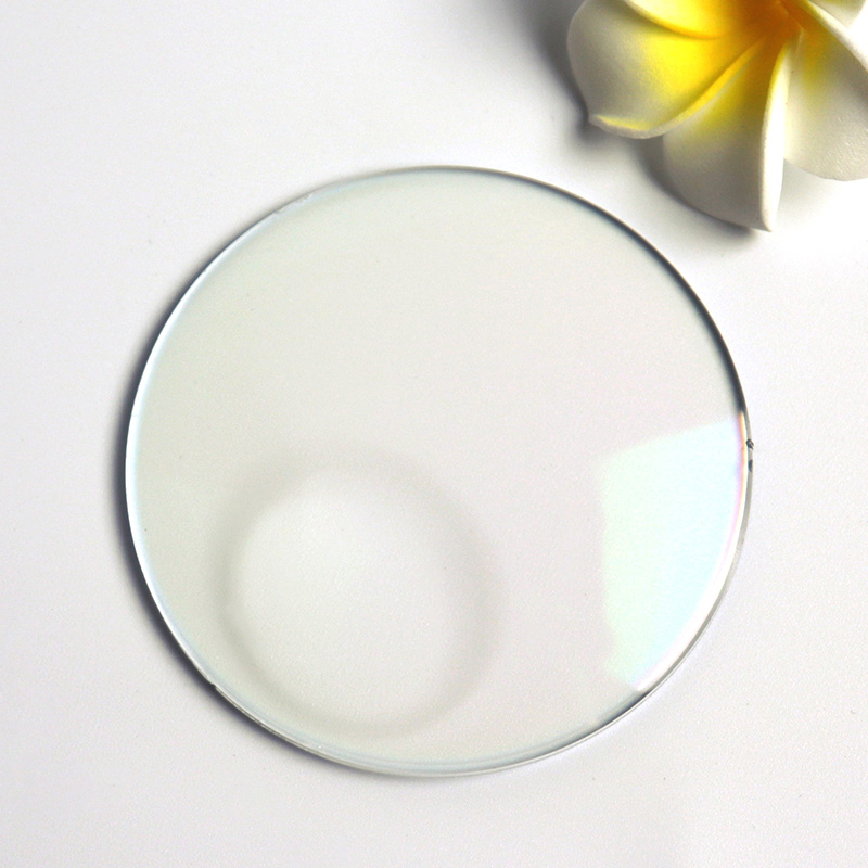 RX 1,499 1,56 1,60 1,67 1,74 Single Vision Progresszív kék blokk, kerek tetejű, lapos felső bifokális fotokróm lencse