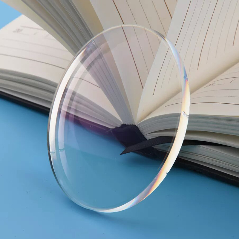 1,60 félkész fotokróm egylátó objektív