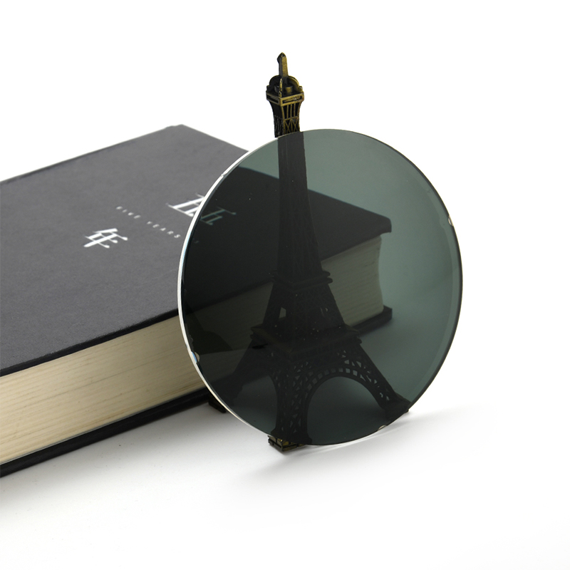 1.499 Polarizált lencsék